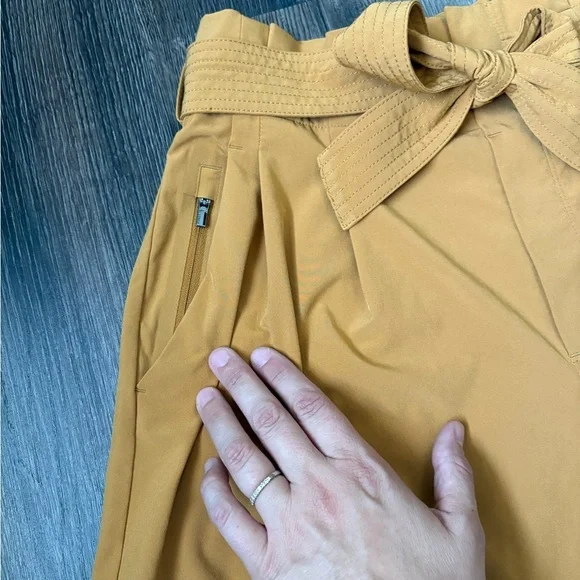 Athleta Skyline Shorts | Size 6 | Gold/Mustard - Picture 5 of 10